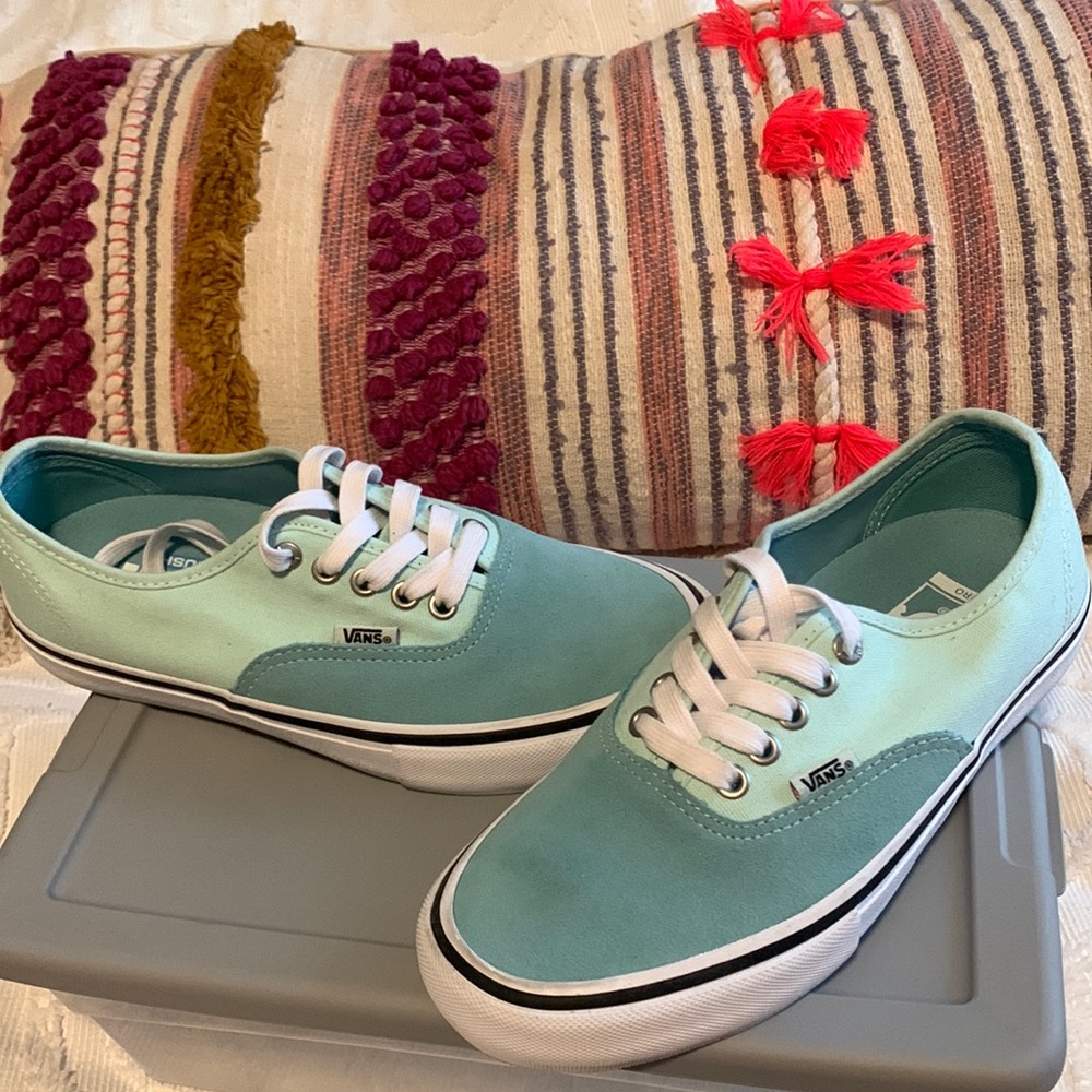 Vans mens size 6.5/womens 8